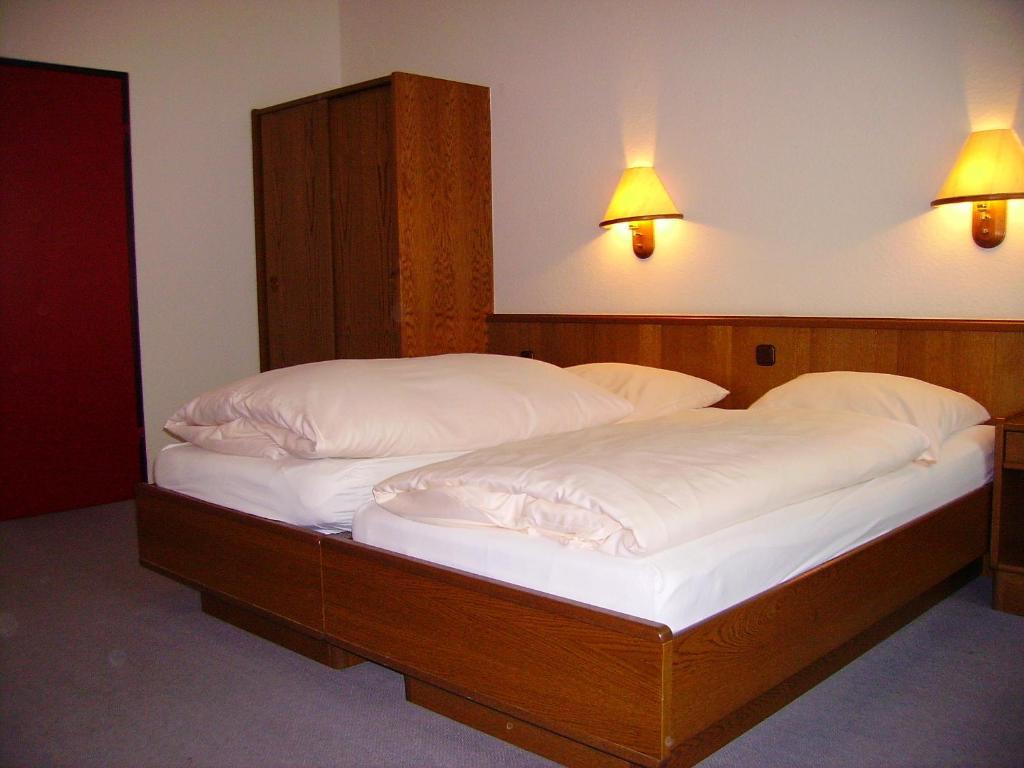 Hotel An Der Hauptallee 바트피르몬트 객실 사진