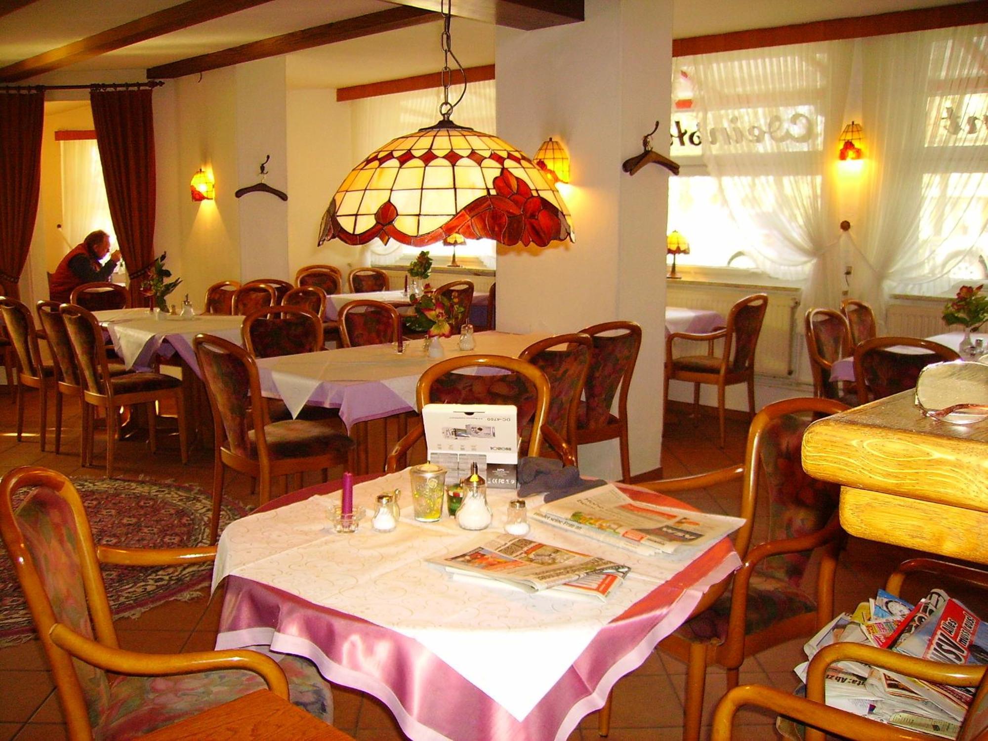 Hotel An Der Hauptallee 바트피르몬트 외부 사진